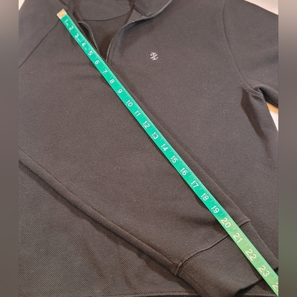 0785. EUC ~ IZOD ~ Black ~ Medium ~ 3/4 Zipper ~ Pullover ~ 61% Cotton for Comfy - Picture 8 of 11